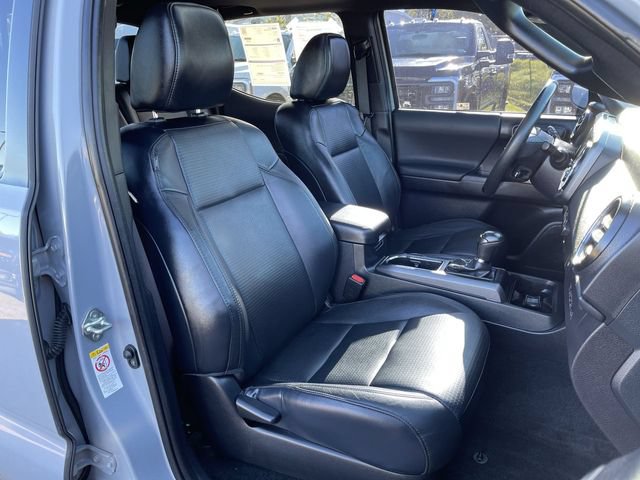 Used 2019 Toyota Tacoma TRD Sport AWD/4WD image 21