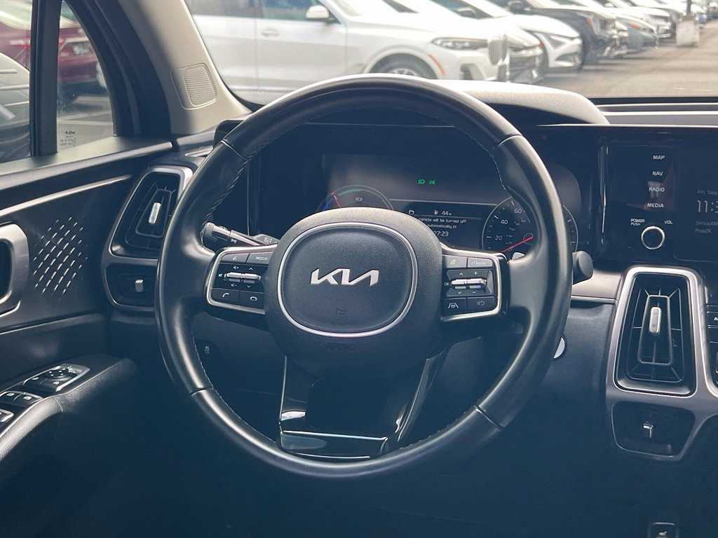 Used 2022 Kia Sorento S AWD/4WD image 16