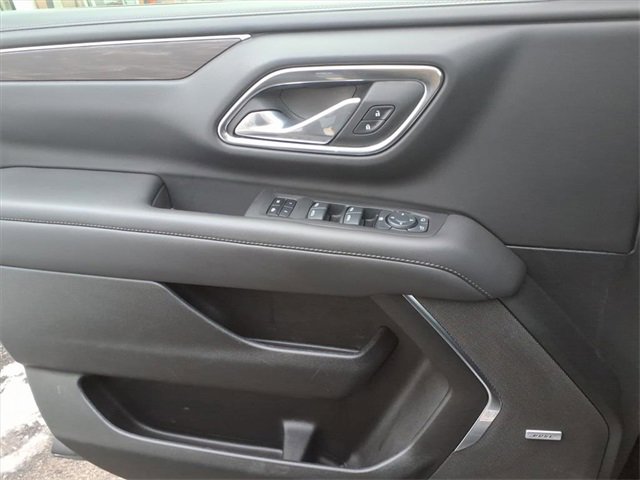 Used 2024 Chevrolet Suburban LT image 15