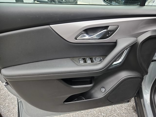 Used 2024 Chevrolet Blazer LT w/ Convenience Package FWD image 12