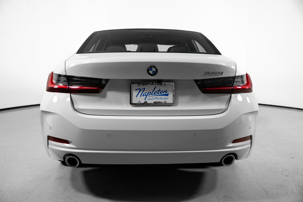 Used 2026 BMW 330i Sedan RWD image 11