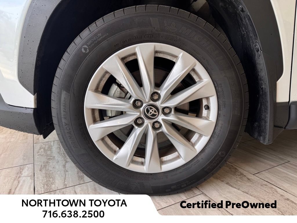 Used 2024 Toyota Corolla Cross LE FWD image 26