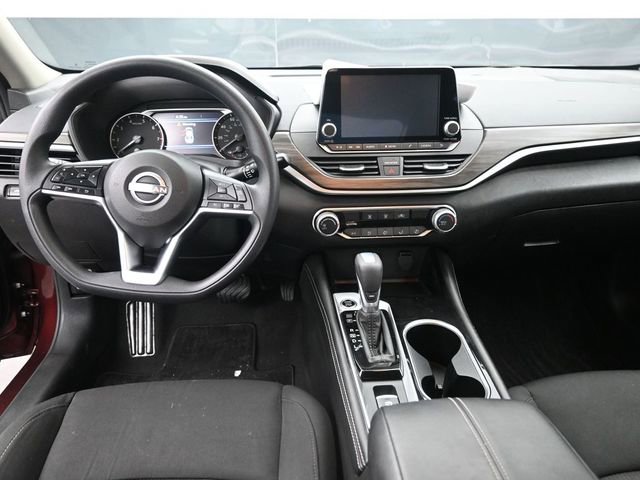 Used 2023 Nissan Altima 2.5 SV image 10
