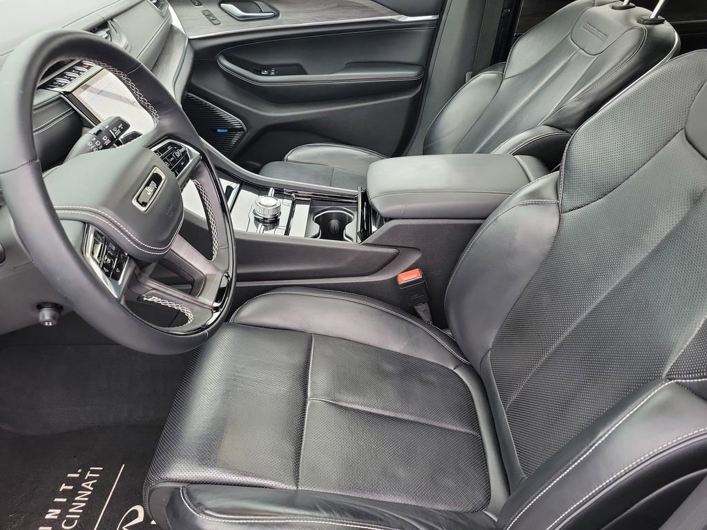Used 2022 Jeep Grand Cherokee L Overland w/ Advanced Protech Group III AWD/4WD image 27
