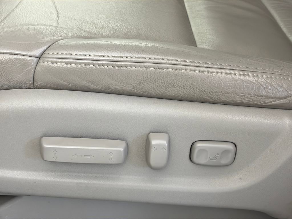 Used 2013 Honda CR-V EX-L image 24
