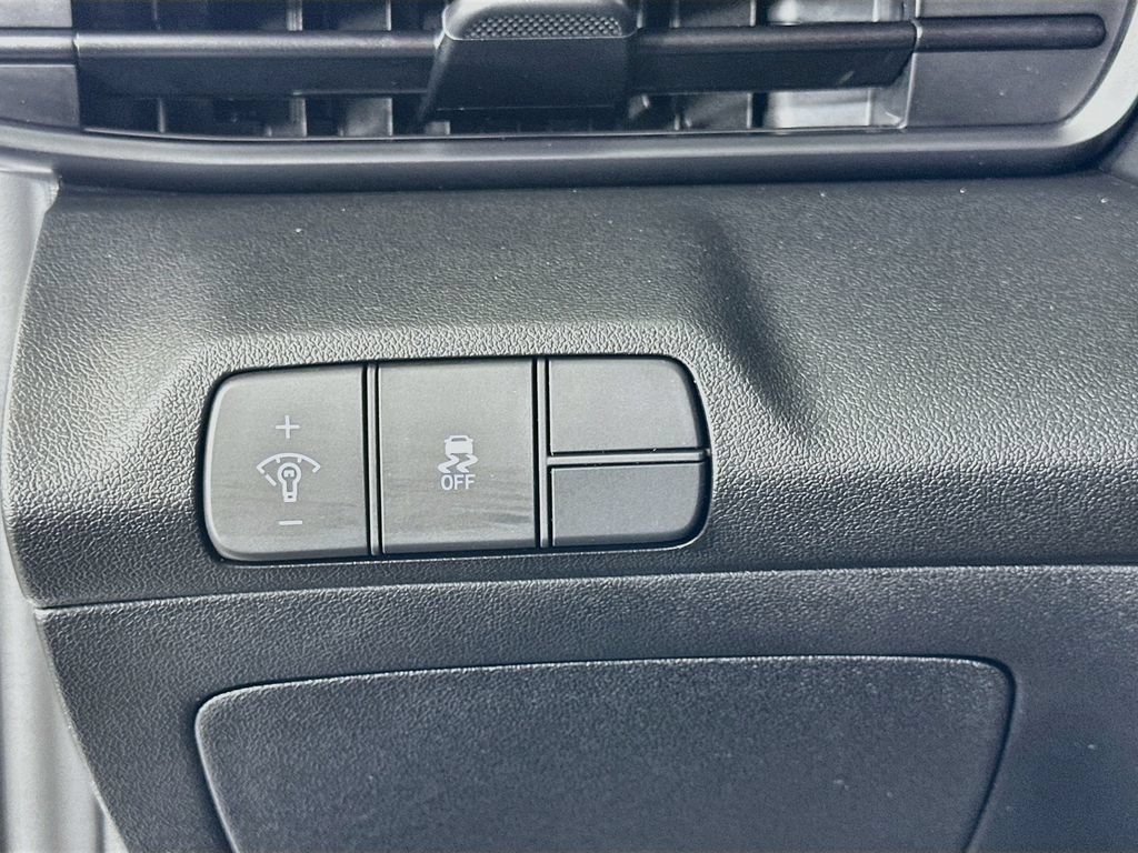 Certified 2026 Hyundai Elantra Sport FWD image 10