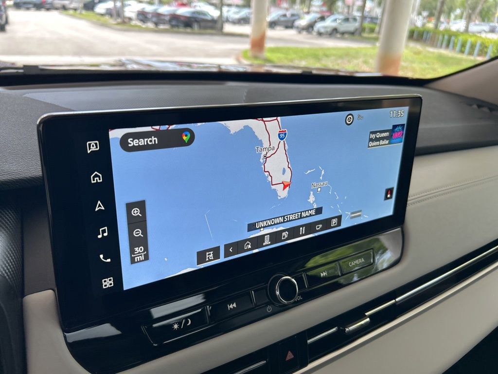 New 2025 Mitsubishi Outlander SE image 11