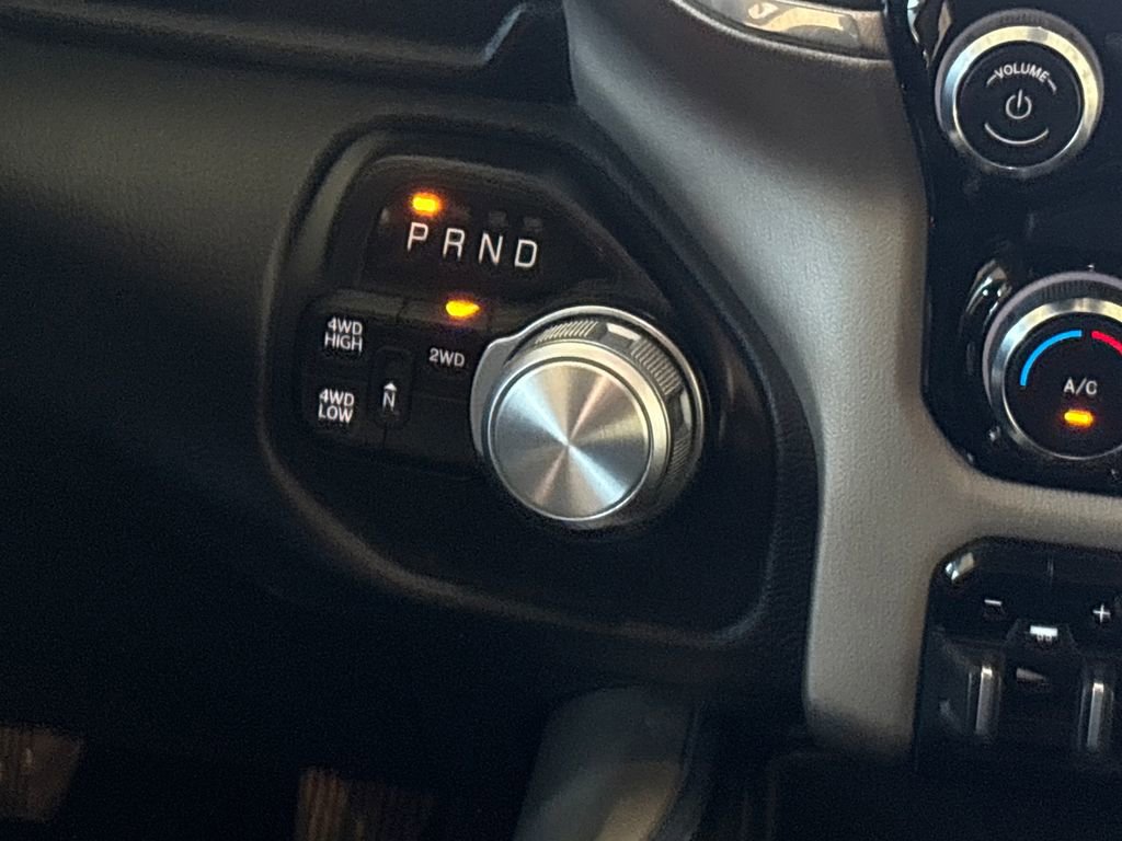 Used 2022 RAM 2500 Laramie w/ Chrome Appearance Group AWD/4WD image 29