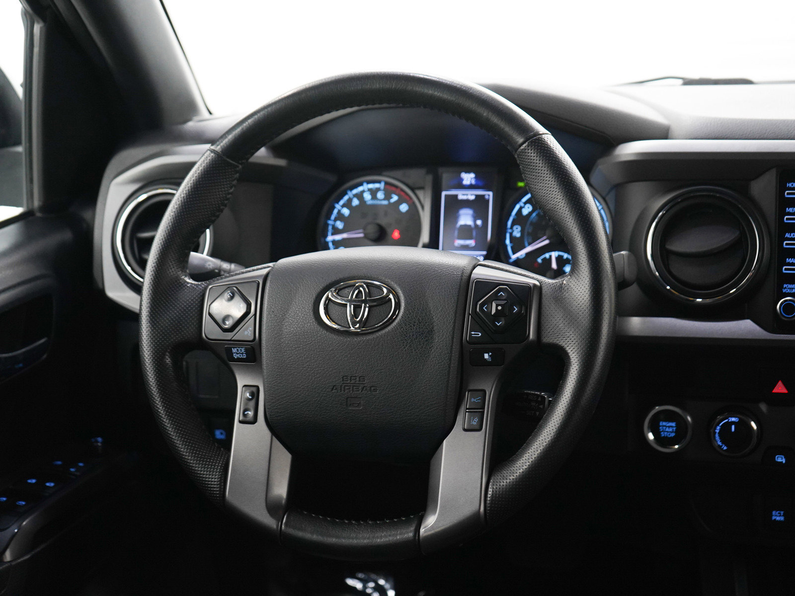 Used 2020 Toyota Tacoma TRD Sport AWD/4WD image 14