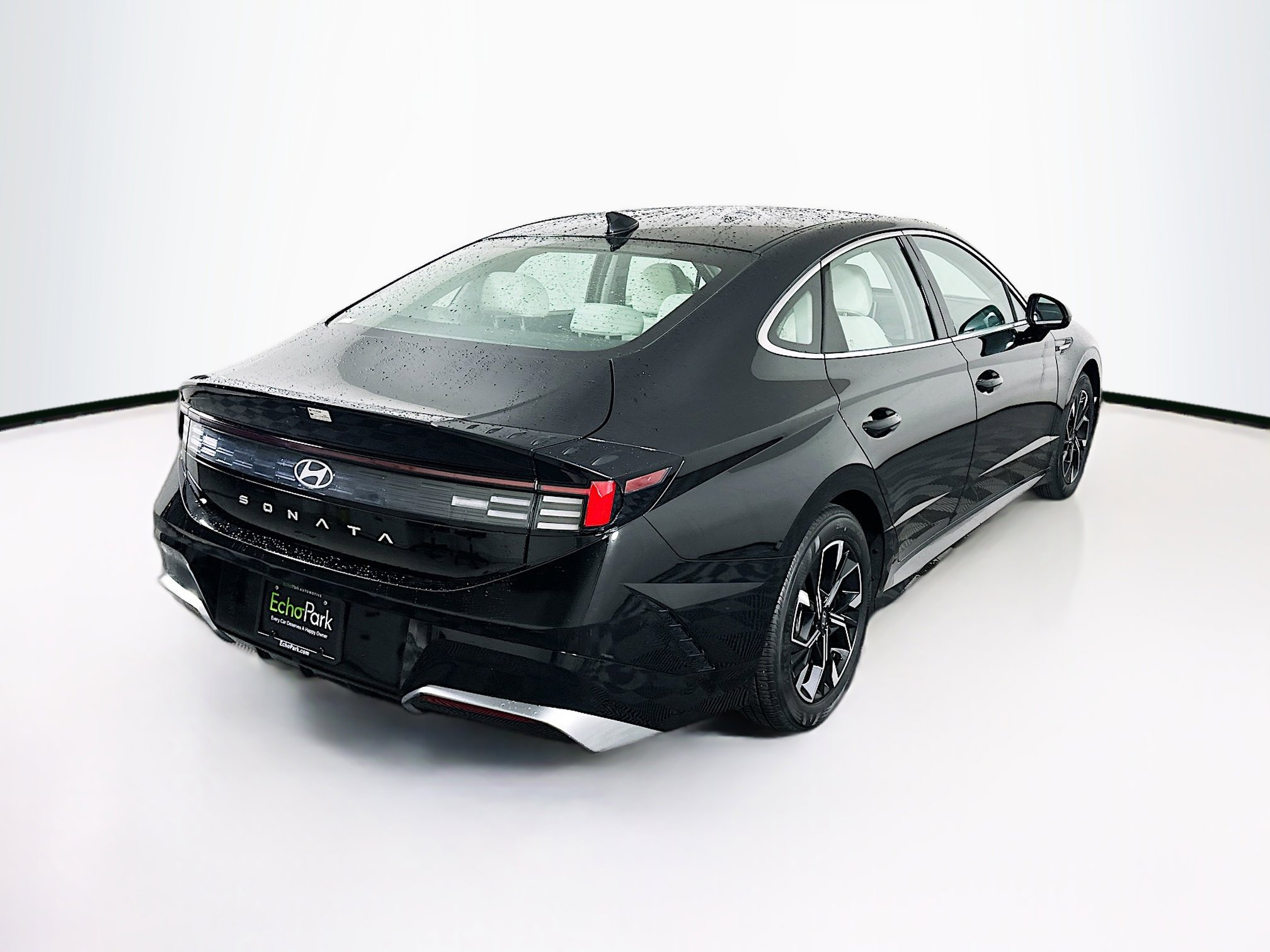 Used 2025 Hyundai Sonata SEL FWD image 9