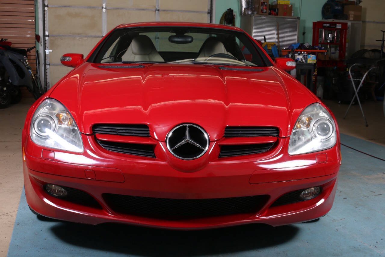 Used 2005 Mercedes-Benz SLK 350 w/ Entertainment Pkg image 11