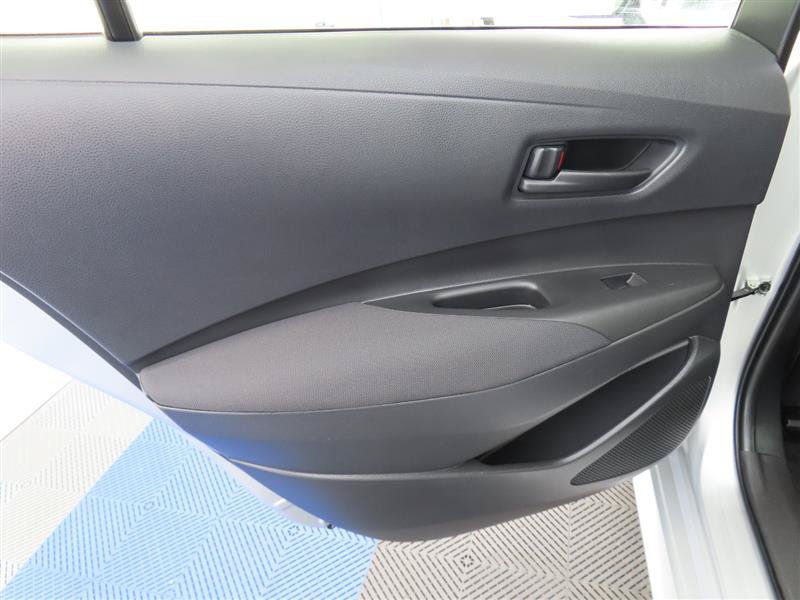 Used 2025 Toyota Corolla LE FWD image 31