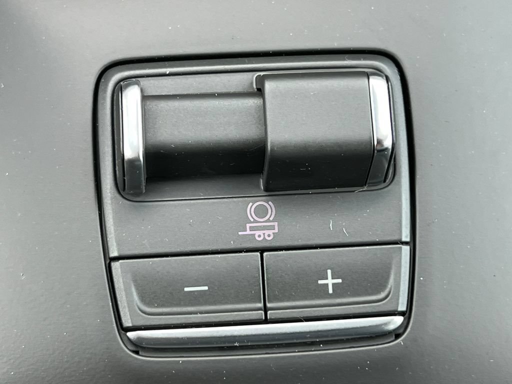 New 2026 GMC Sierra 2500 AT4 w/ AT4 Premium Plus Package AWD/4WD image 40