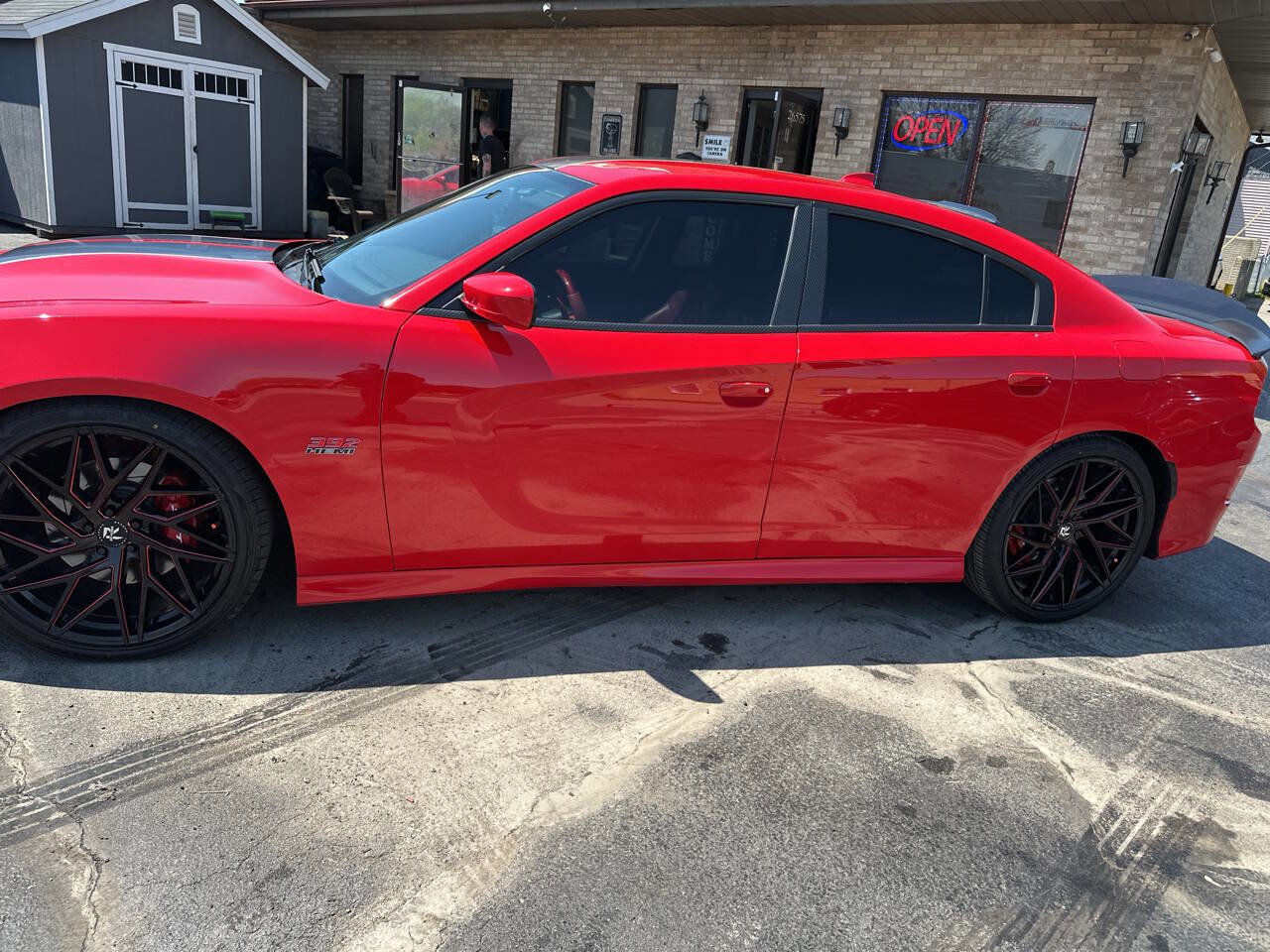 Used 2018 Dodge Charger R/T Scat Pack w/ Driver Confidence Group RWD image 12