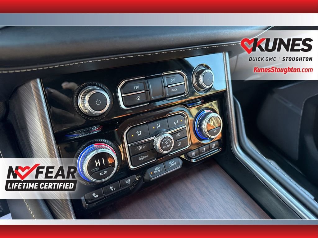 Used 2024 GMC Yukon XL Denali Ultimate AWD/4WD image 31