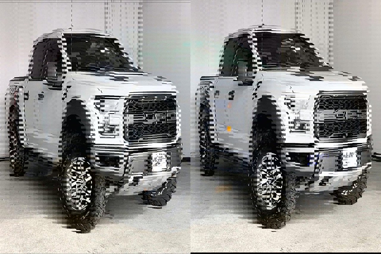 Used 2017 Ford F150 Raptor w/ Equipment Group 801A Mid