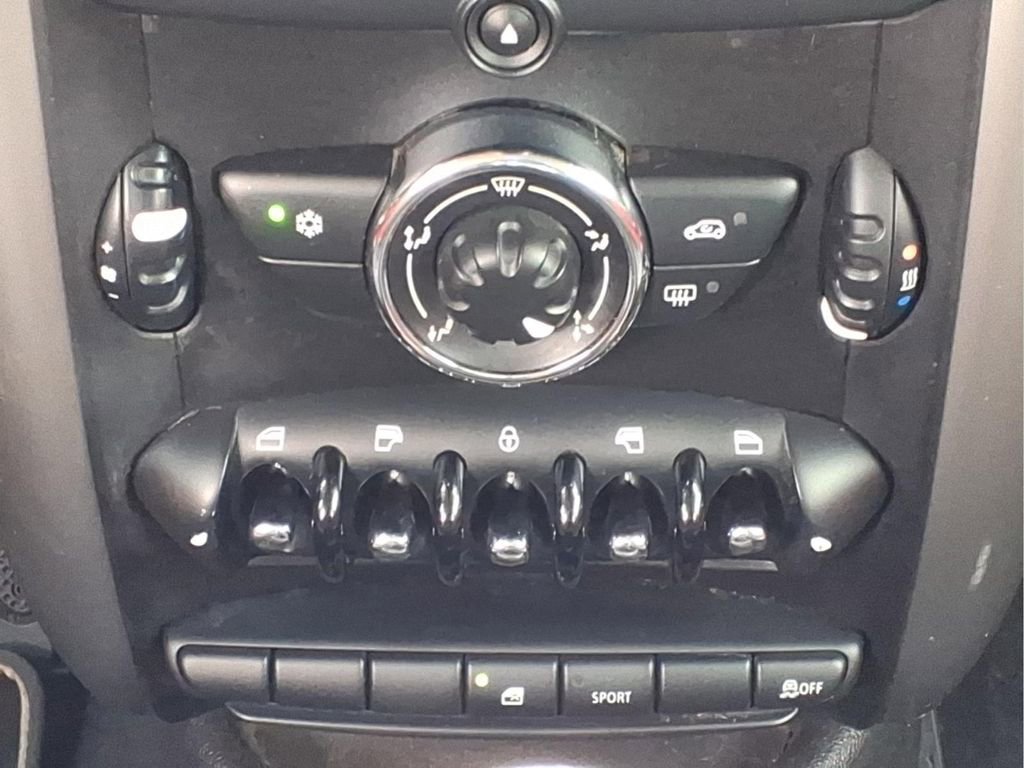 Used 2012 MINI Cooper Countryman image 18