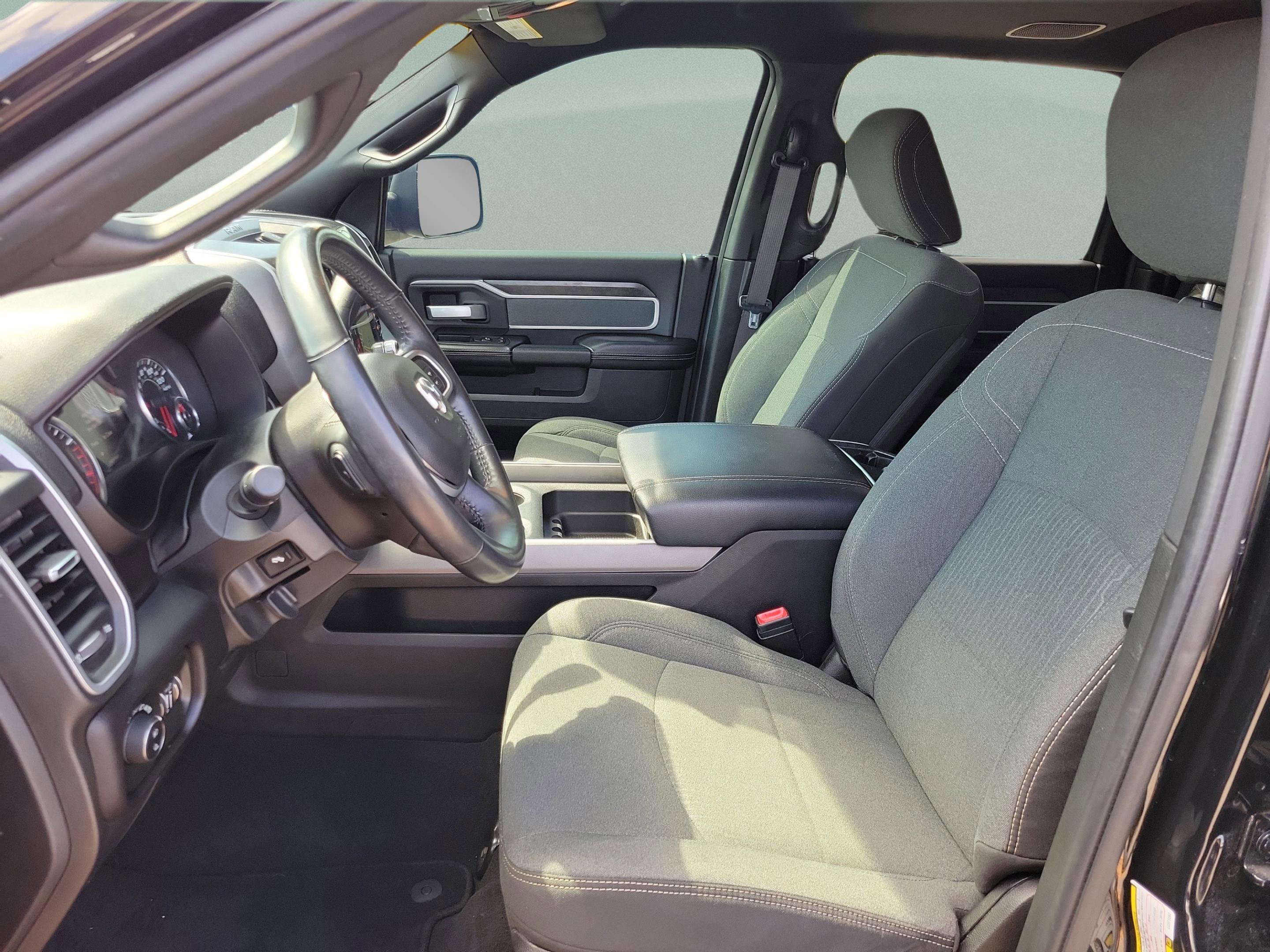 Used 2020 RAM 3500 Big Horn w/ Level 2 Equipment Group image 9