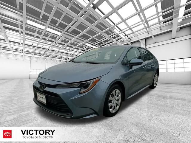 Used 2024 Toyota Corolla LE image 8