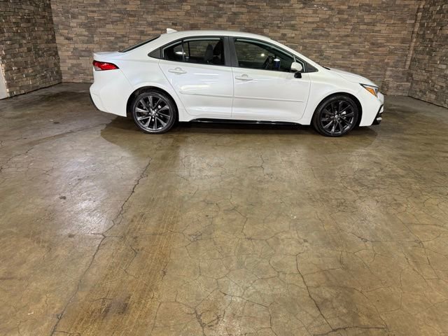 Used 2023 Toyota Corolla SE w/ Body Protecting Package (TMS) image 10