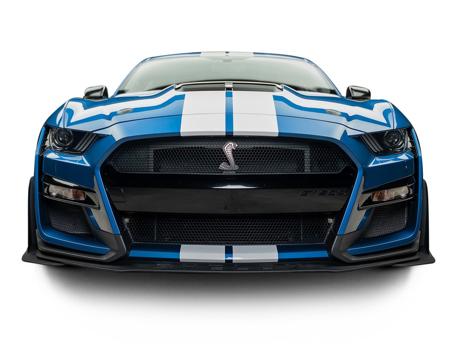 Used 2020 Ford Mustang Shelby GT500 w/ Carbon Fiber Track Pack RWD image 2