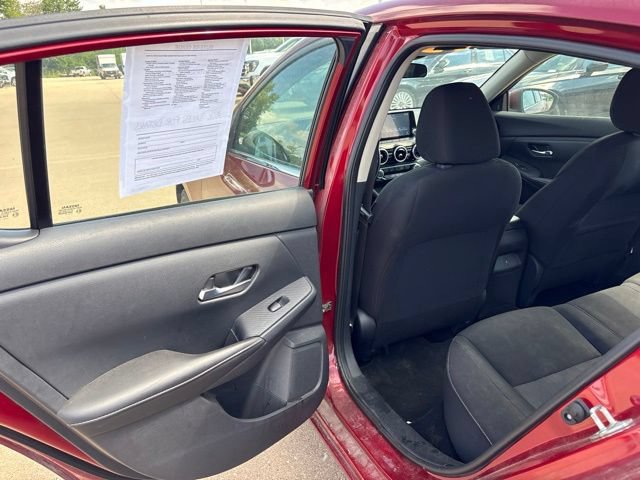 Used 2022 Nissan Sentra SV FWD image 17