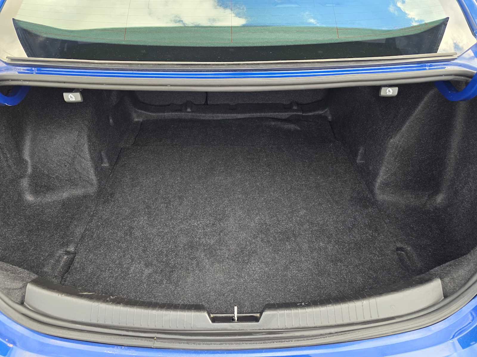 Used 2023 Chevrolet Malibu LT image 16