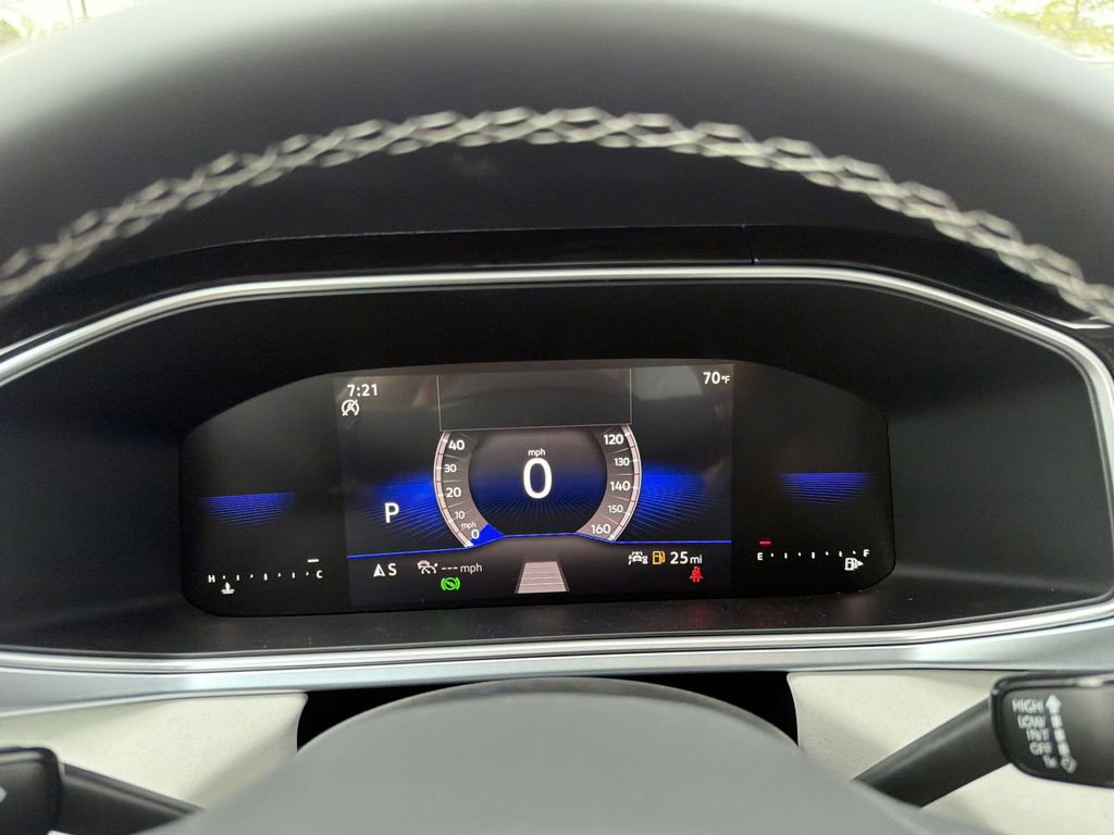 New 2026 Volkswagen Taos SE FWD image 26