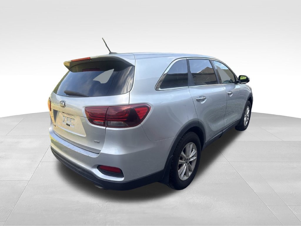 Used 2019 Kia Sorento L FWD image 4