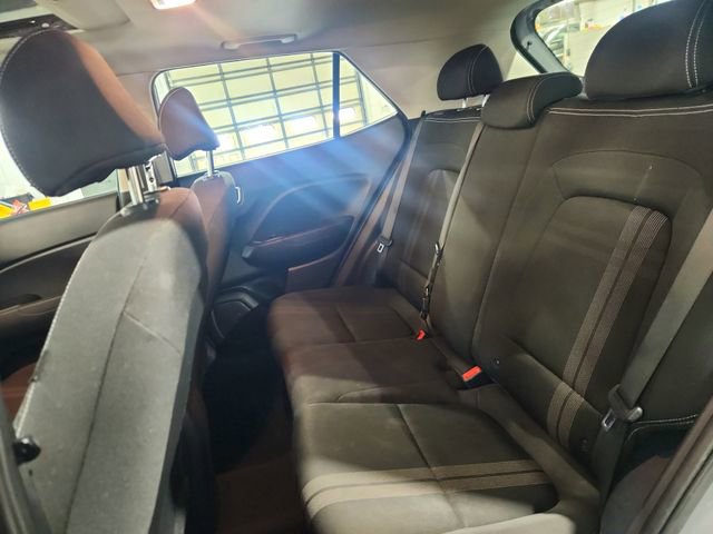 Used 2020 Hyundai Venue SEL w/ Convenience + Premium Package image 44