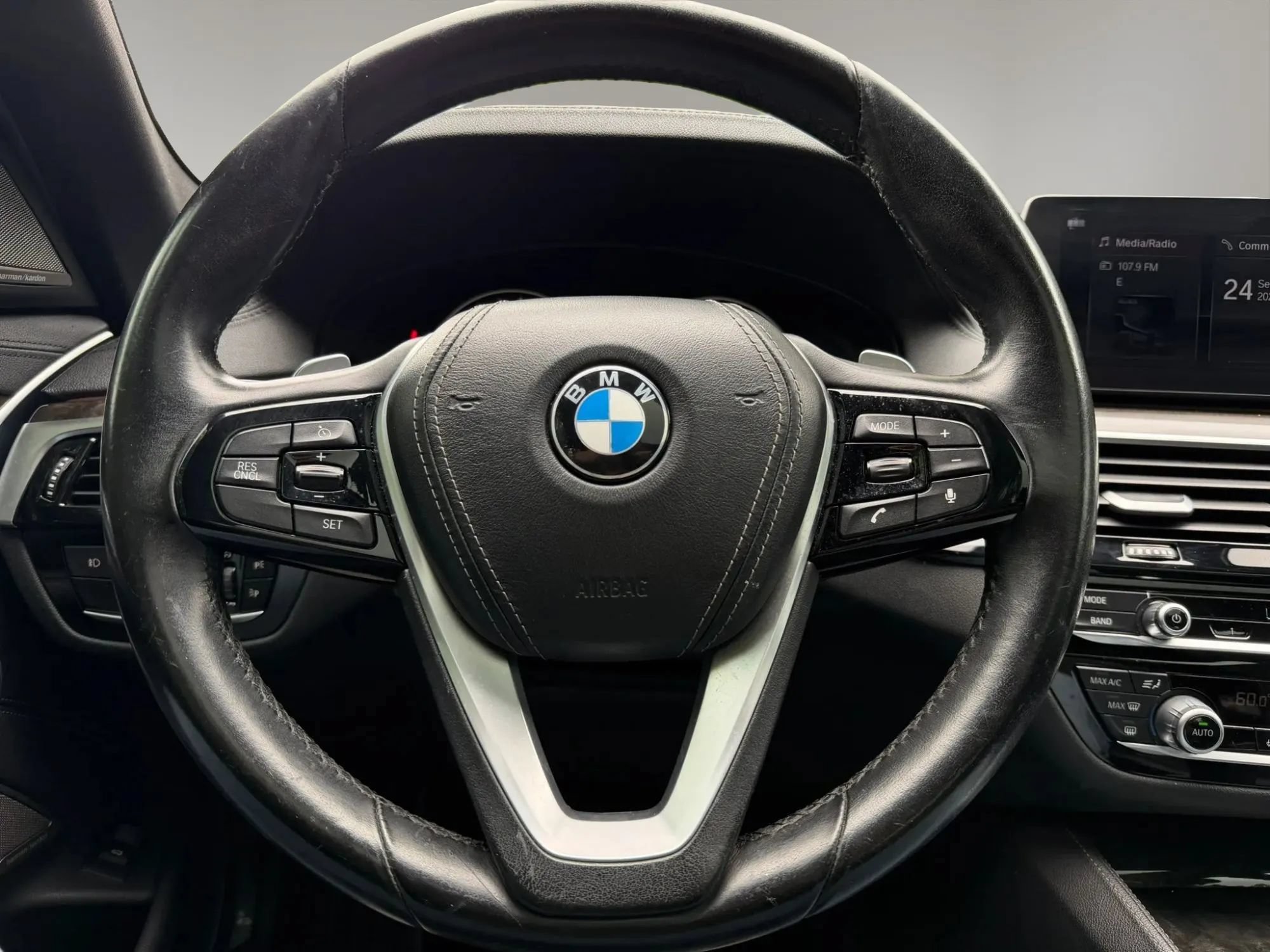 Used 2017 BMW 530i w/ Premium Package RWD image 17
