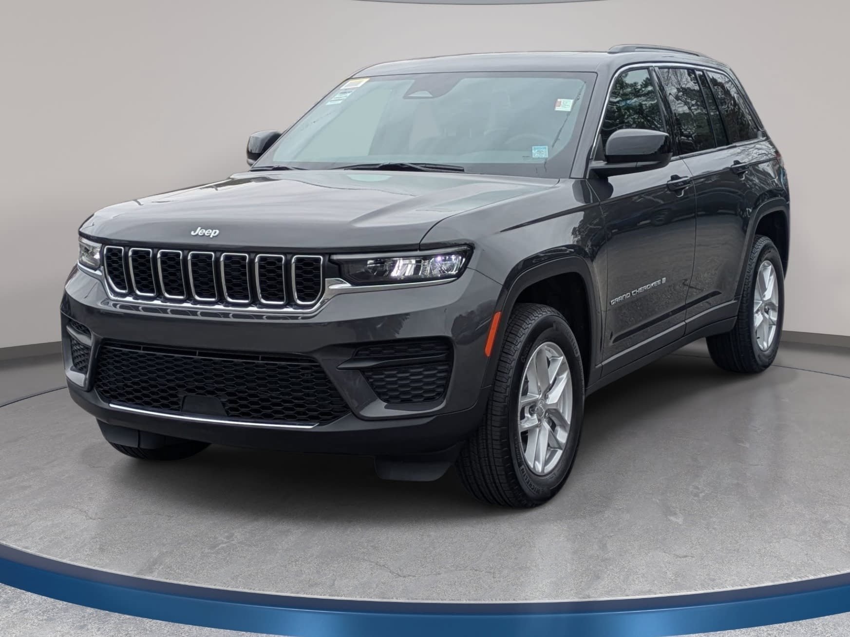 New 2026 Jeep Grand Cherokee Laredo X AWD/4WD image 1