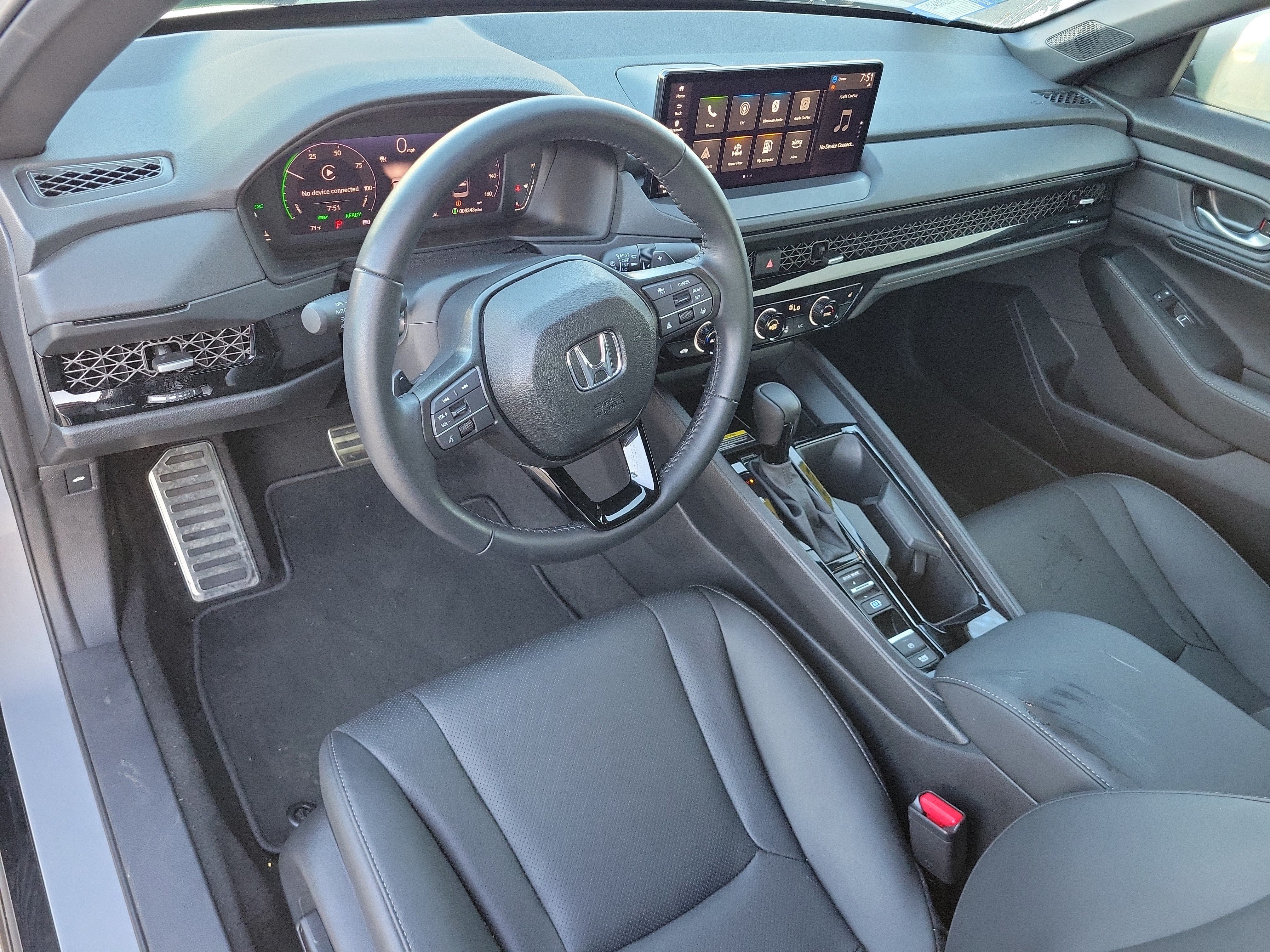 Used 2025 Honda Accord Sport image 8