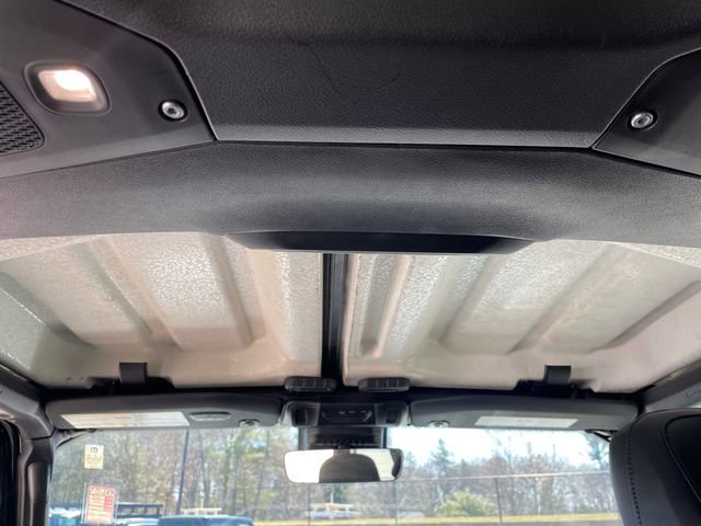 Used 2025 Jeep Wrangler Unlimited Rubicon w/ Steel Bumper Group image 23