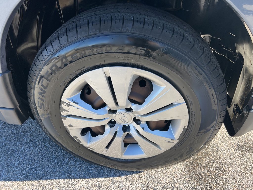 Used 2013 Subaru Outback 2.5i image 17