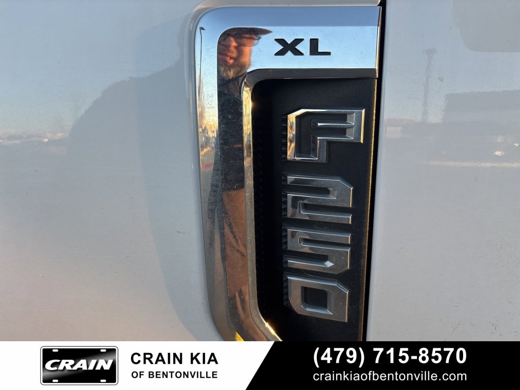 Used 2019 Ford F250 XL w/ Power Equipment Group image 9