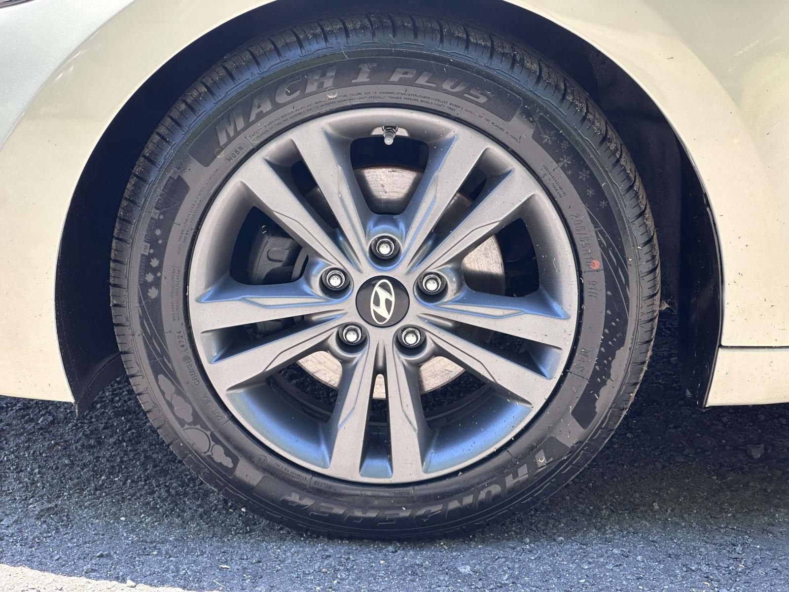 Used 2017 Hyundai Elantra Value Edition FWD image 7