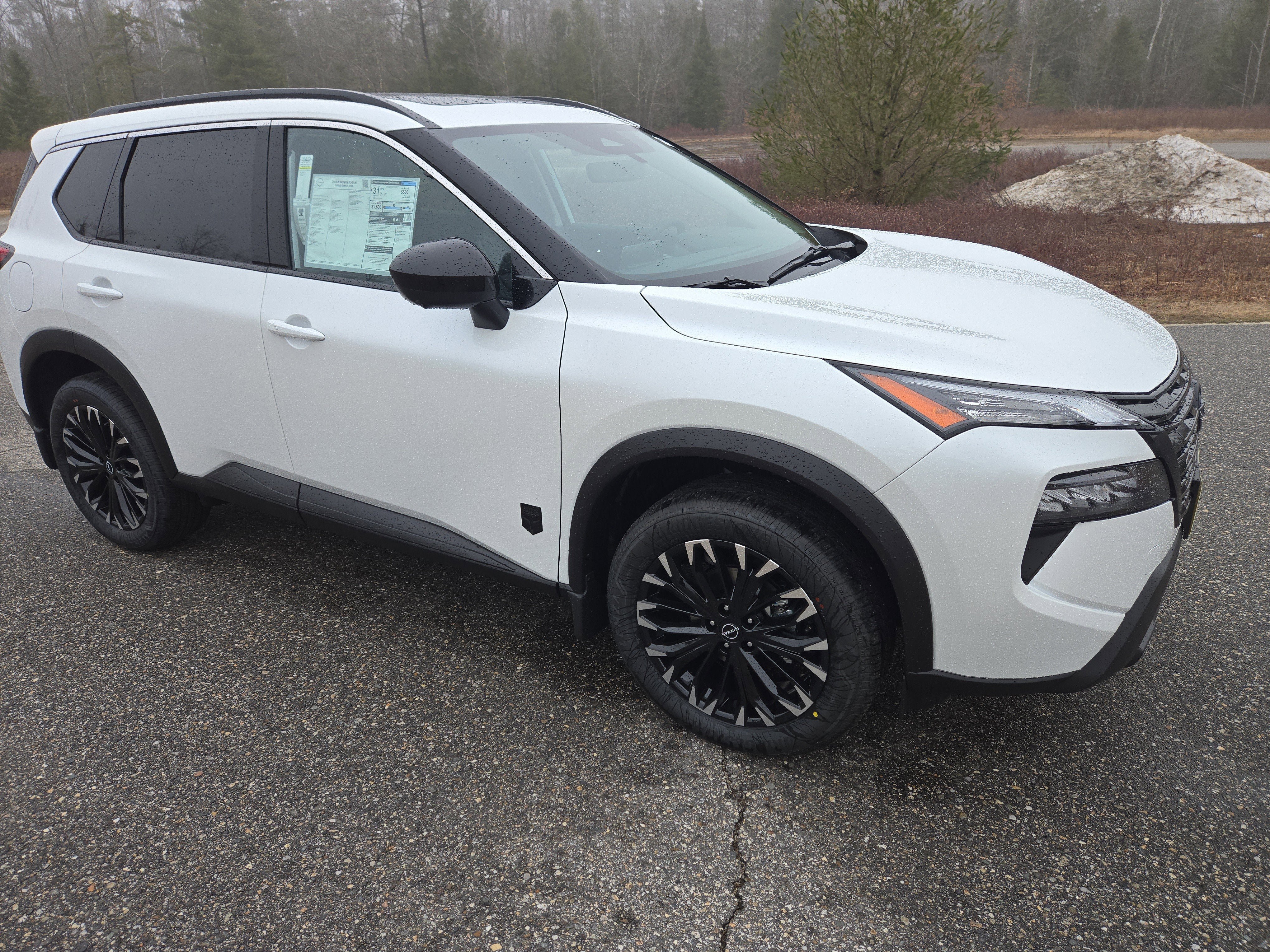 New 2026 Nissan Rogue SV AWD/4WD image 3