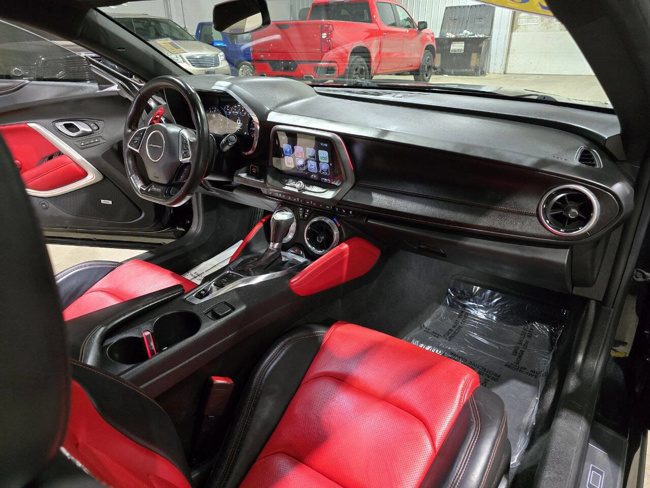 Used 2017 Chevrolet Camaro SS image 33