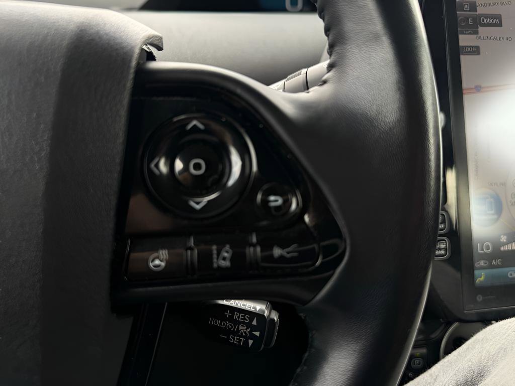 Used 2020 Toyota Prius Prime Limited image 25