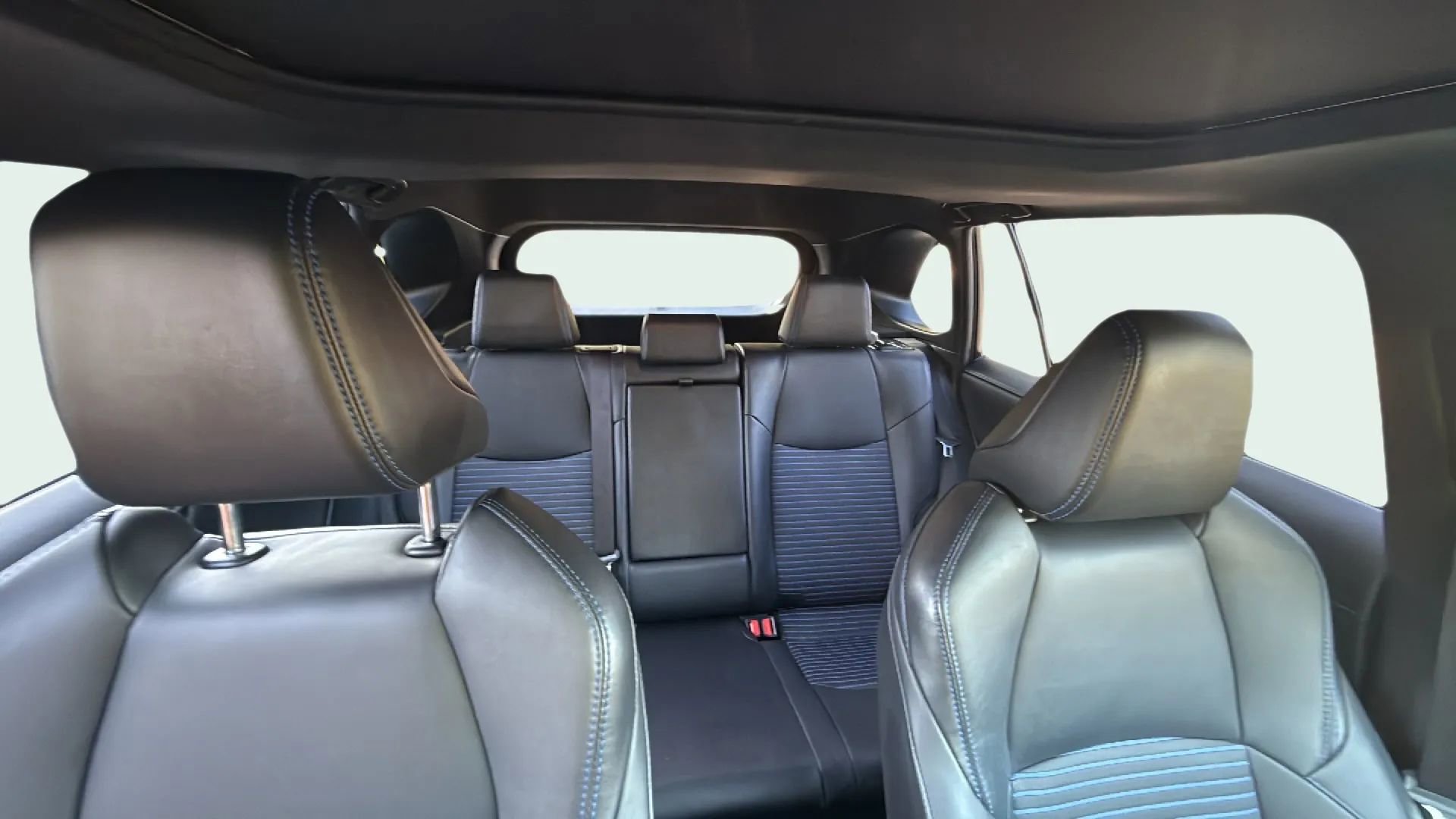 Used 2023 Toyota RAV4 XSE image 11