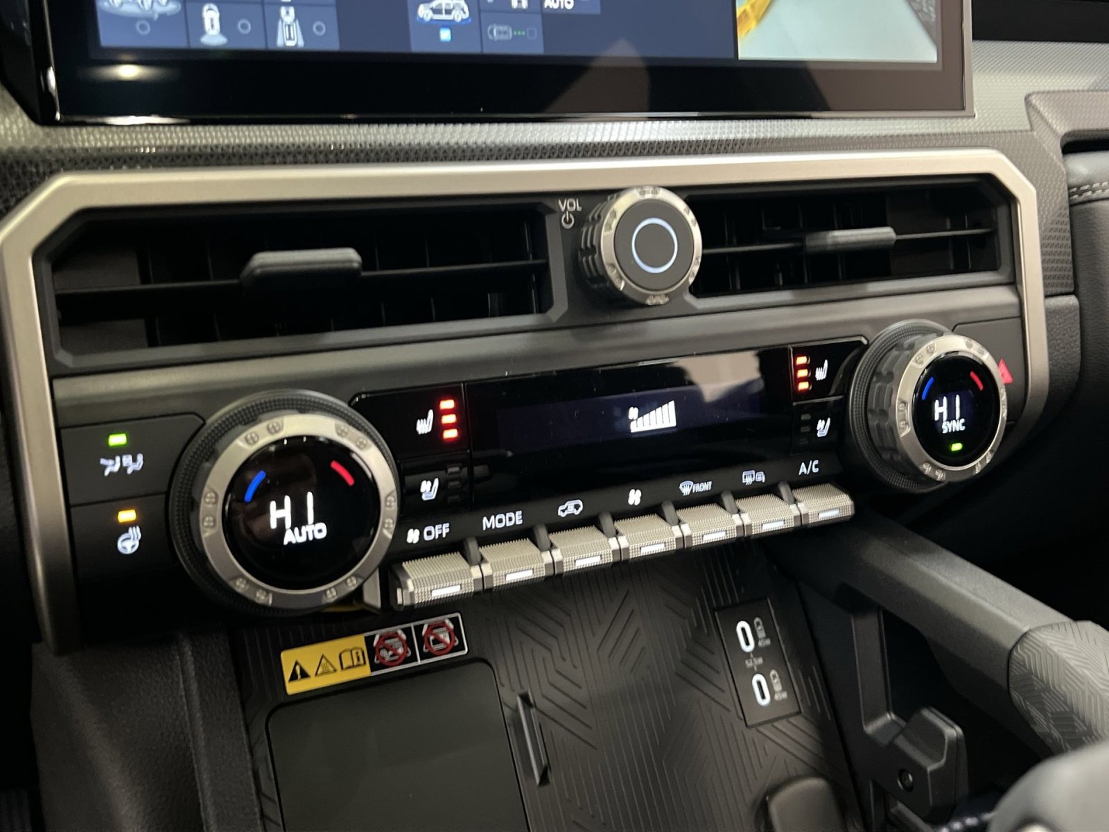 New 2025 Toyota 4Runner Limited image 16