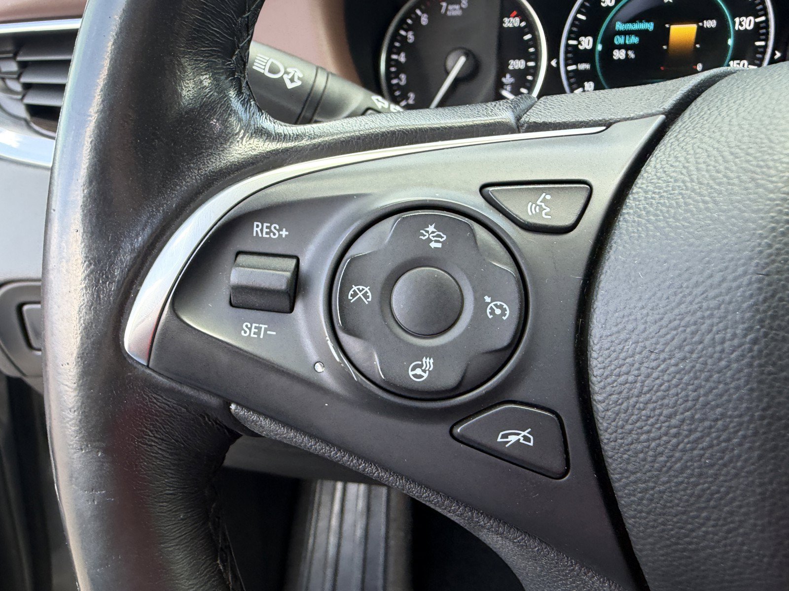 Used 2019 Buick Enclave Avenir w/ Avenir Technology Package AWD/4WD image 17