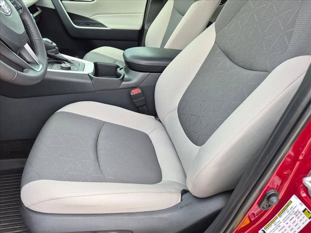 Used 2024 Toyota RAV4 XLE w/ Convenience Package AWD/4WD image 16