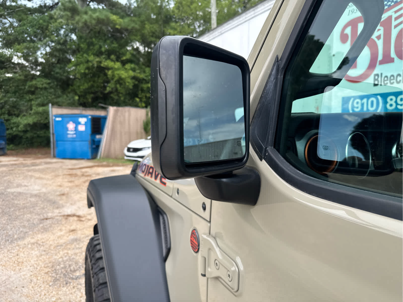 Used 2022 Jeep Gladiator Mojave w/ LED Lighting Group AWD/4WD image 15