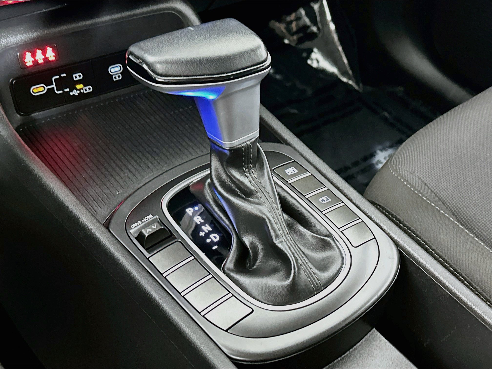 Certified 2024 Hyundai Kona SEL FWD image 16
