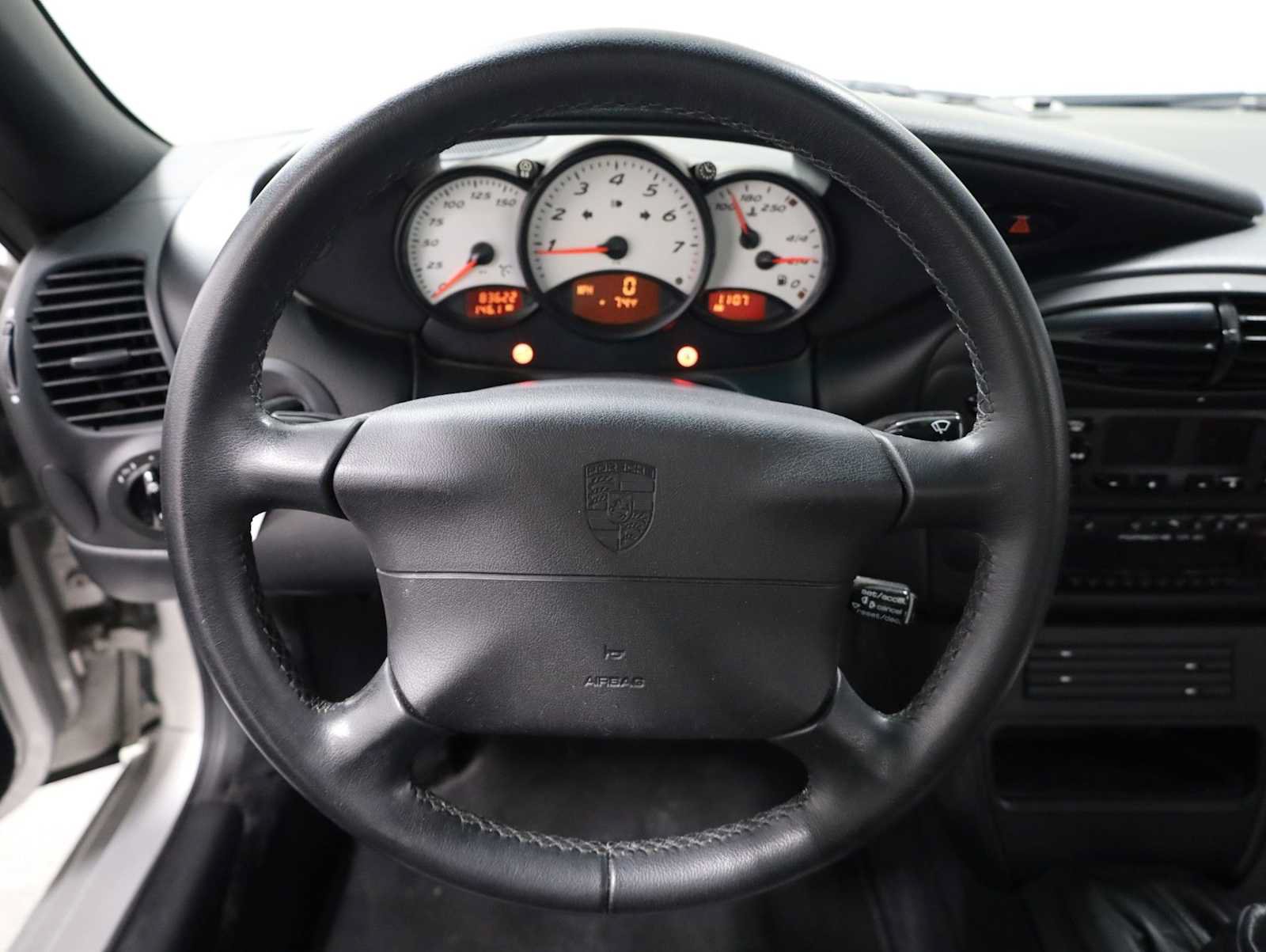 Used 2000 Porsche Boxster RWD image 22