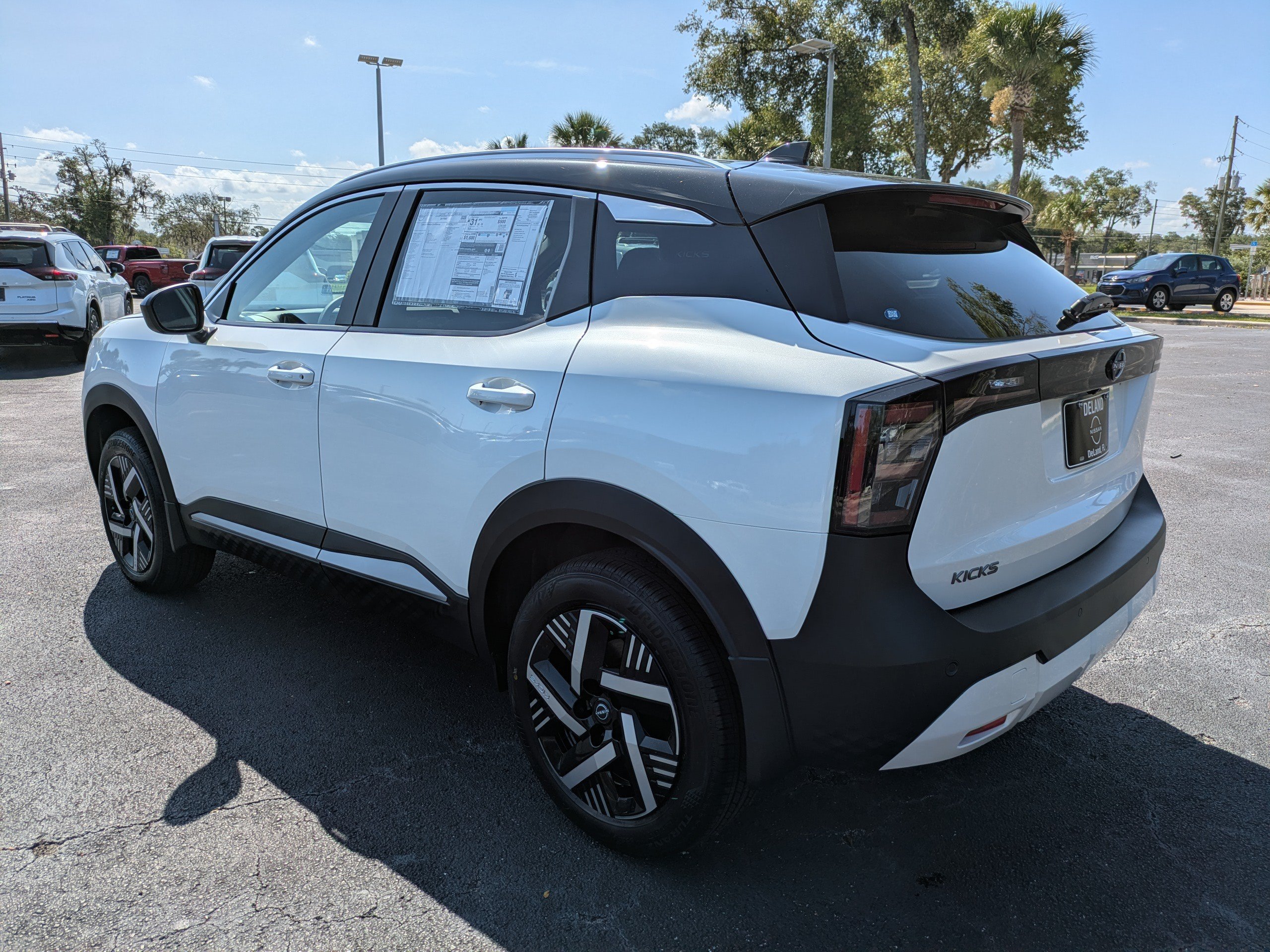 New 2026 Nissan Kicks SV w/ SV Premium Package FWD image 7