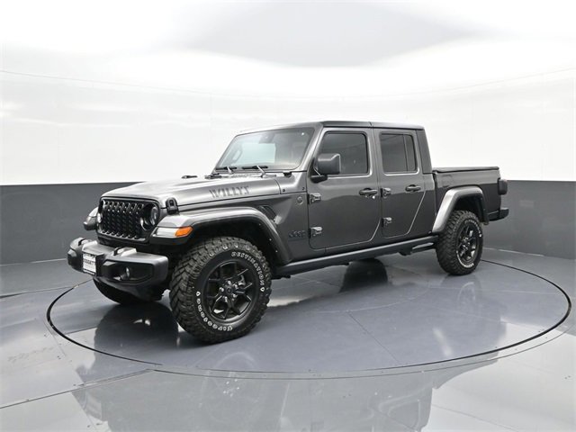 Used 2024 Jeep Gladiator Sport image 1