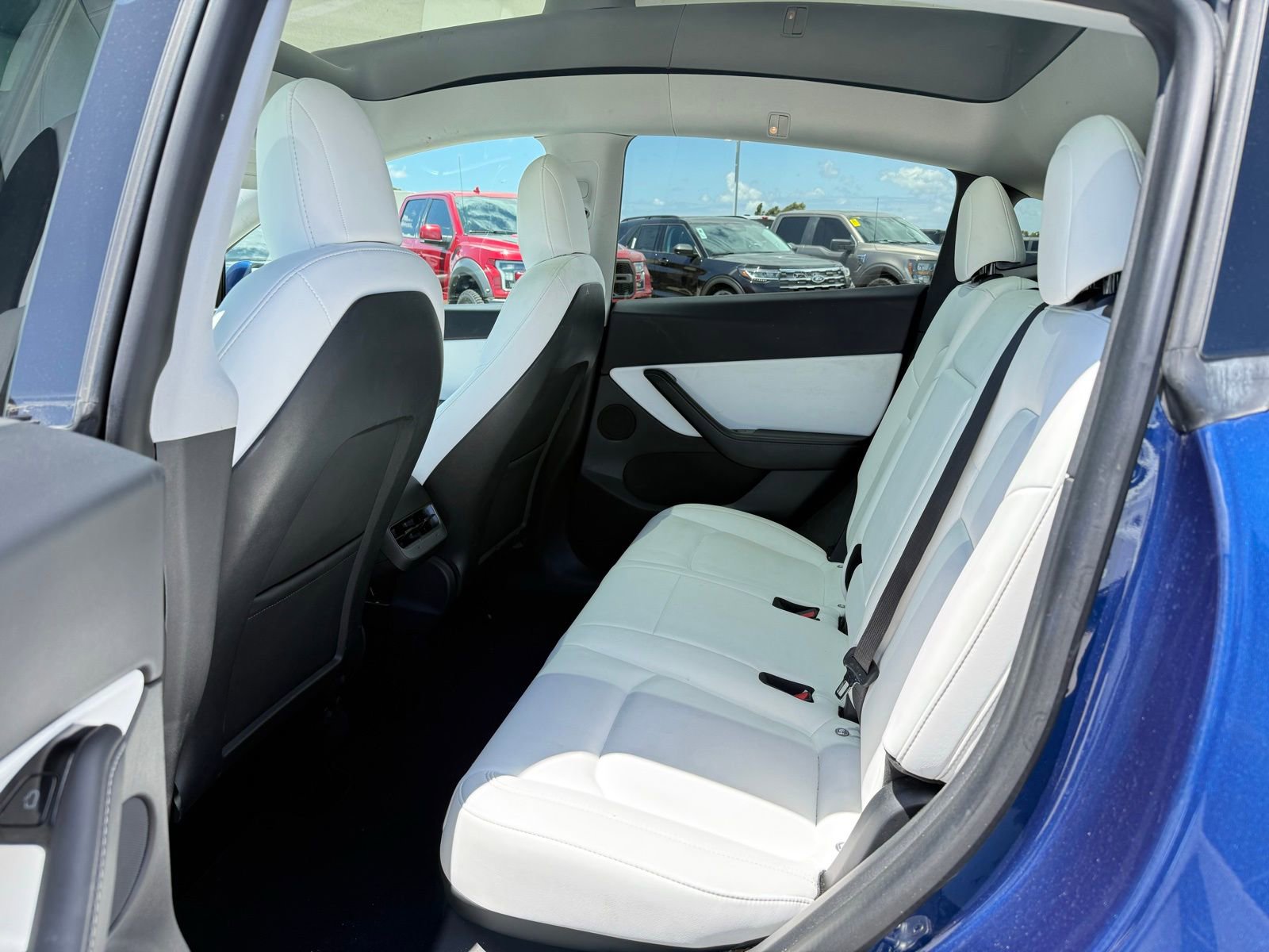 Used 2021 Tesla Model Y Long Range AWD/4WD image 6